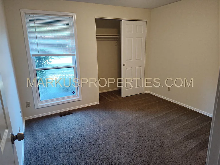8367 SW Tygh Loop — Photo 14