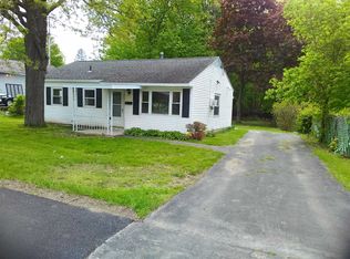 4 Styvestandt Ct, Poughkeepsie, NY