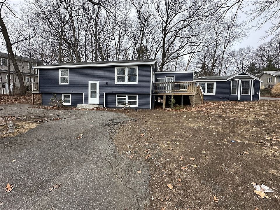1st image of 192 Lakeshore Dr