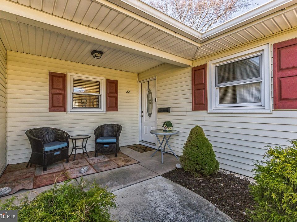28 Gimble Ln Willingboro NJ Zillow