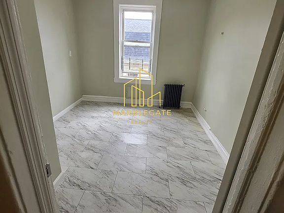5th image of 2 Columbia Ave #3033