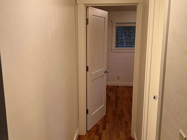 296 Bushnell Ln — Photo 5