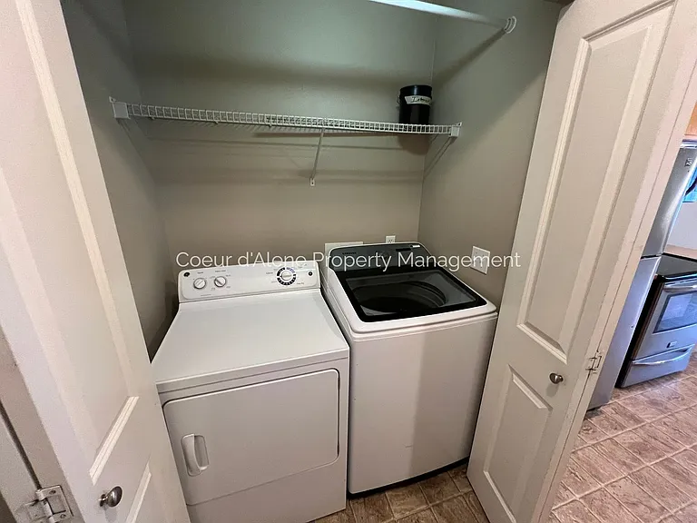 7355 N Calamonte Ln — Photo 8