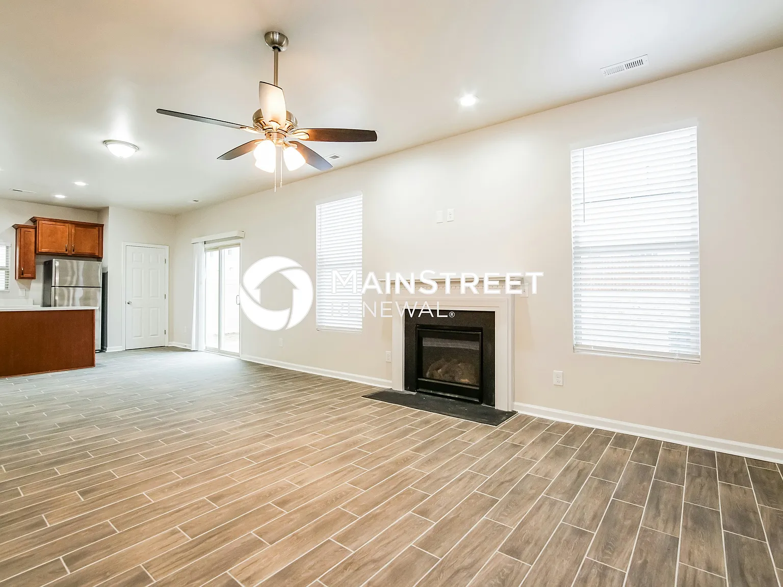1445 Lombar Street — Photo 3