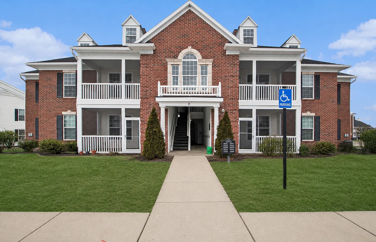 2 bed, 1188 sqft, $1,950 — Photo 1