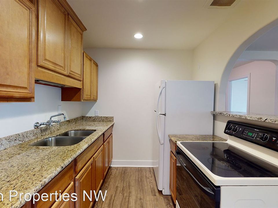 1st image of 2022 S 113th St #10227749