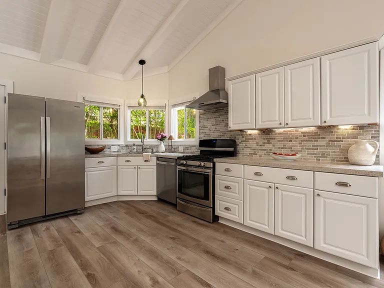 1404 Greenworth Pl — Photo 5