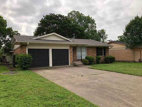 2nd image of 1004 Lorrie Dr