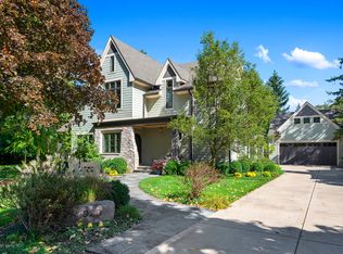 929 N Stone Ave, La Grange Park, IL 60526