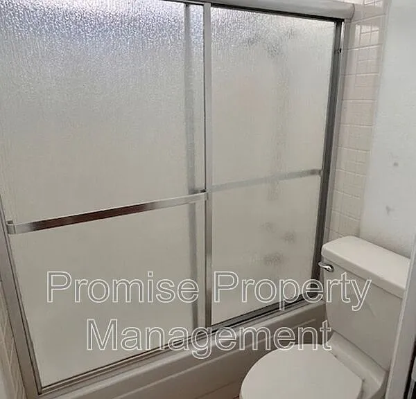 3176 San Helena Dr — Photo 11