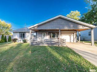 206 Temple Dr, Washington, IL 61571