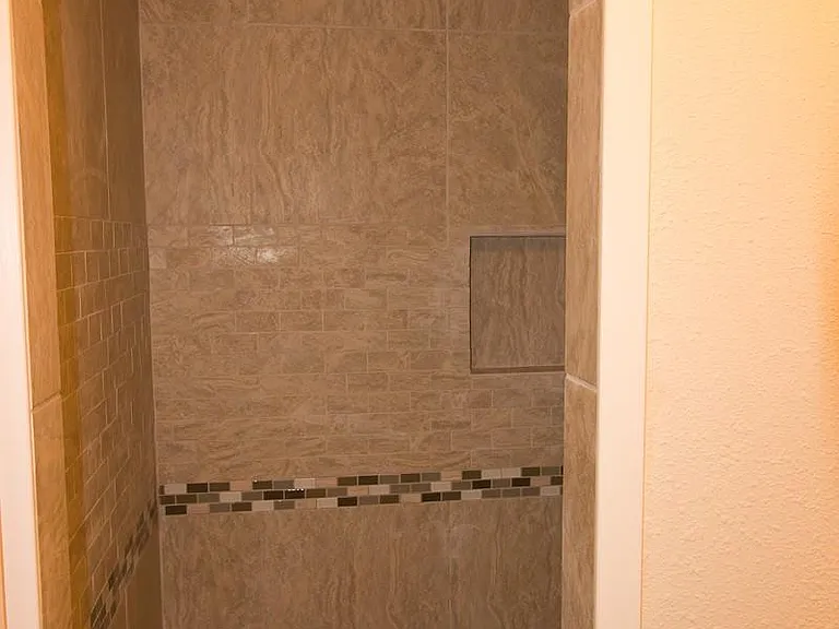 6110 Wing Feather Dr — Photo 5