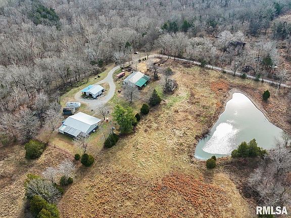 4th image of 24 Fox Trott Ln