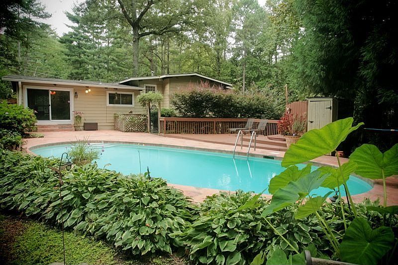 1st image of 3393 Lynnray Dr