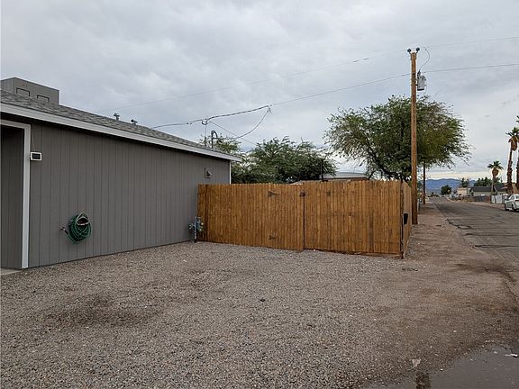 2nd image of 385 Harbor Drive