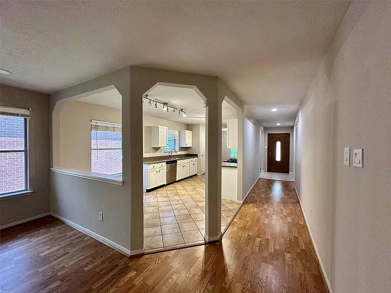 21907 Willow Downs Dr — Photo 4