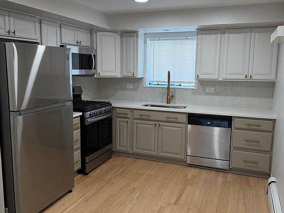 3rd image of 5357 N Delphia Ave APT 357