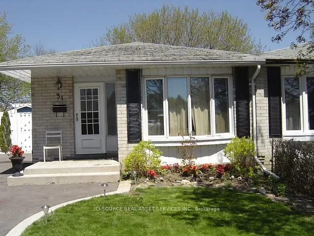 31 Greenwood Cres #Basement photo 1