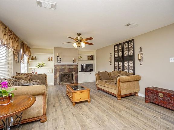 5th image of 20822 Silk Oak Ct