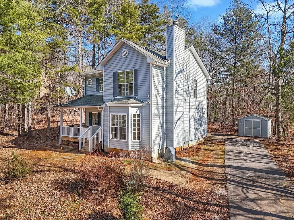 3 bed, 2.5 bath, $2,200 — Photo 1