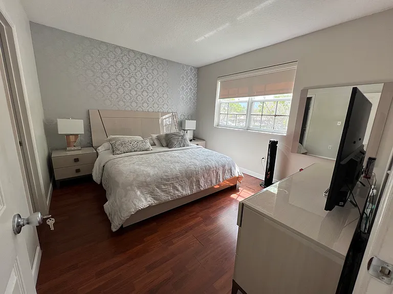 151 SW 117th Ave #207 — Photo 31