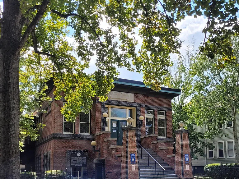 Carnegie Library also on Dixon Park