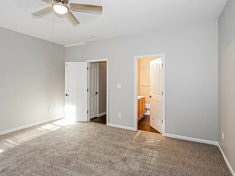 7027 Merrymount Ct — Photo 10
