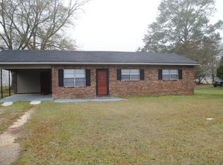 104 Luke Ct, Fitzgerald, GA 31750