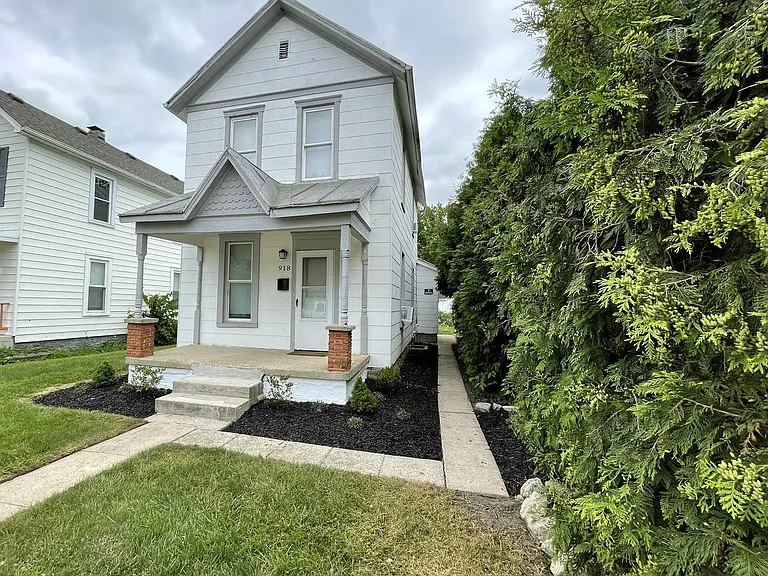918 E Pearl St — Photo 12