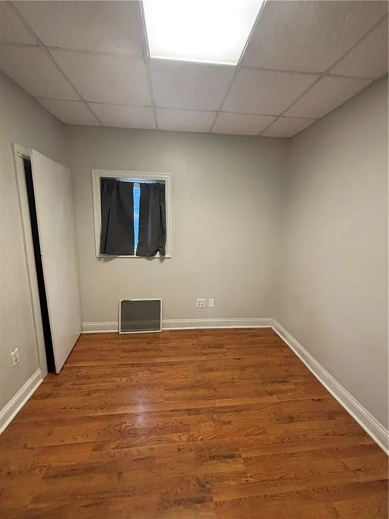 3 bed, 1.0 bath, 1373 sqft, $1,500 — Photo 2