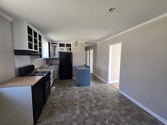 3rd image of 321 Destin Dr