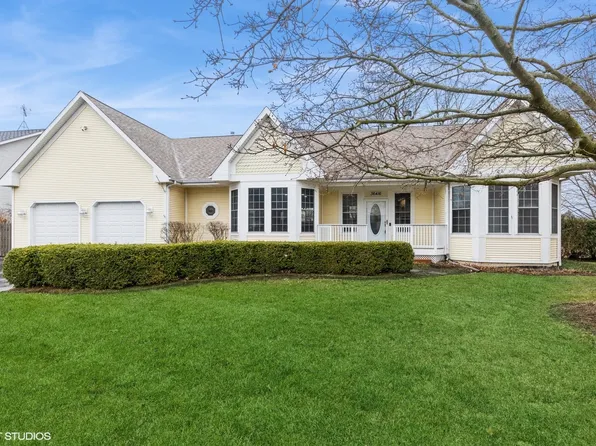36416 N Tara Ct, Ingleside, IL 60041