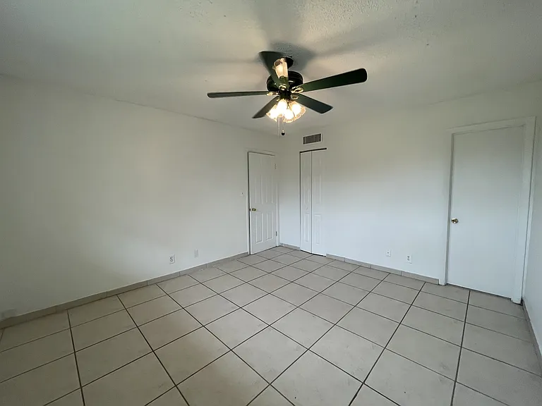 8000 Colony Cir S #30516 — Photo 9