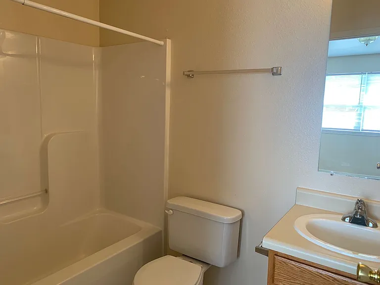 19799 Sackett Ln — Photo 10