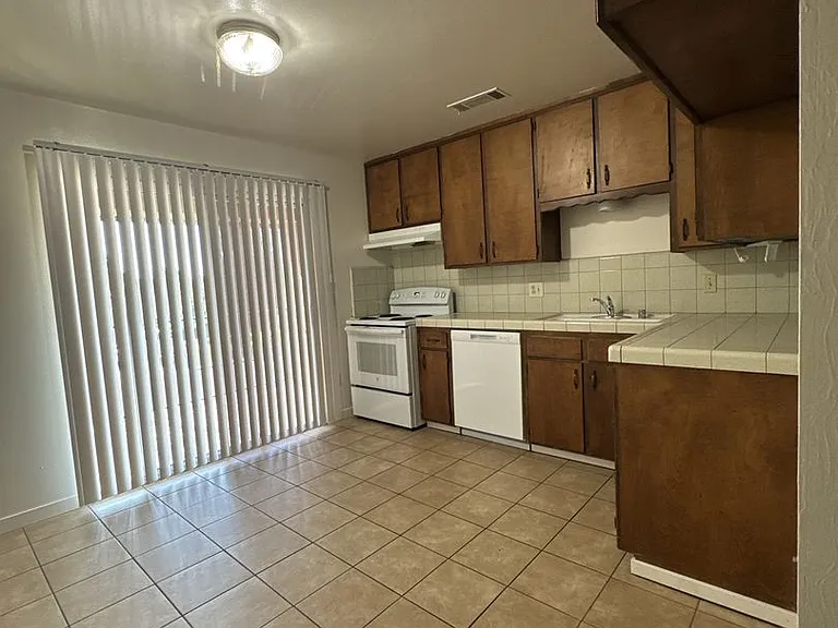733 County Center Drive 3143 #49 — Photo 3