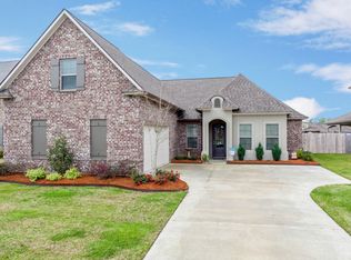 16367 Pascal Dr, Prairieville, LA 70769