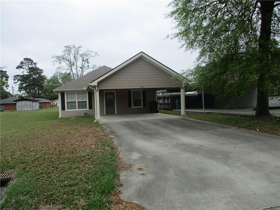 1st image of 1022 Shady Ln