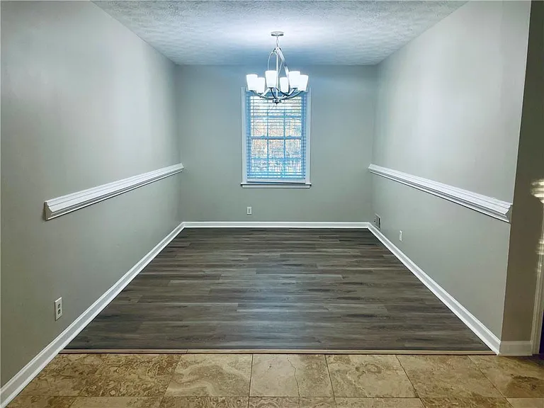 637 Rae Dr — Photo 7