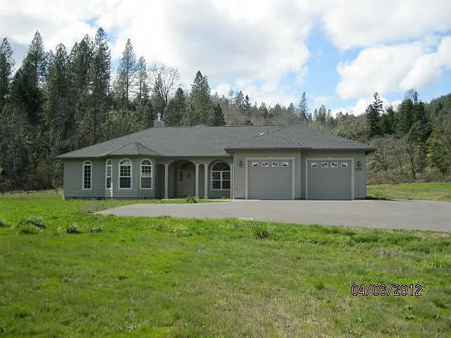 5788 Riverbanks Rd photo 1