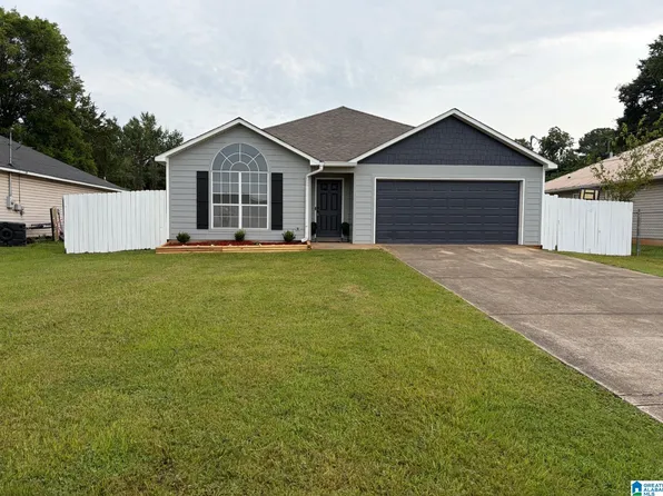 98 Dexter Ave, Hueytown, AL 35023