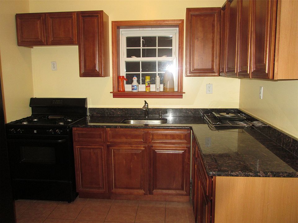 2nd image of 3534 Laconia Ave #2