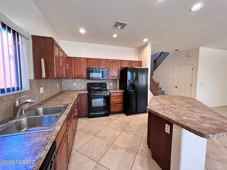 7560 E Truces Pl — Photo 5