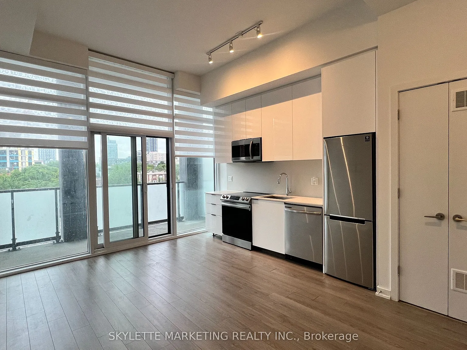 1 bed, $2,100 — Photo 4