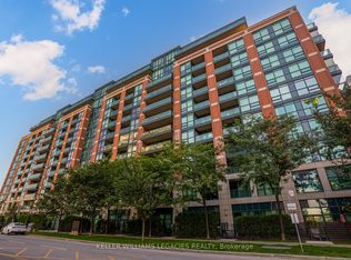 525 Wilson Ave #842, Toronto, ON M3H 0A7