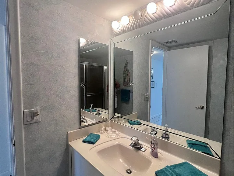 101 Briny Ave #811 — Photo 14