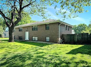 13121 6th St, Grandview, MO 64030