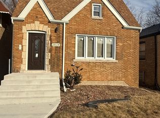 10119 S Saint Lawrence Ave, Chicago, IL 60628