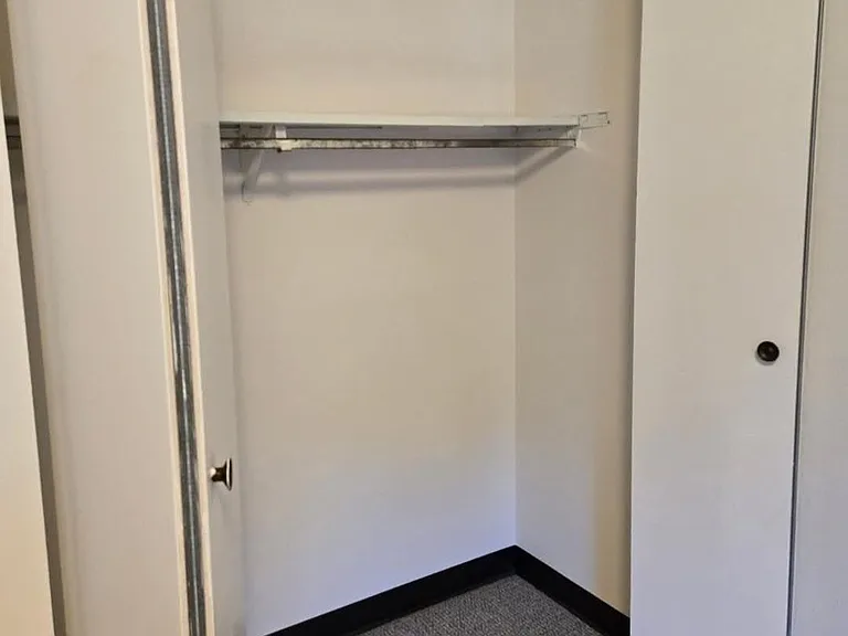 272 Madison St #4 — Photo 6