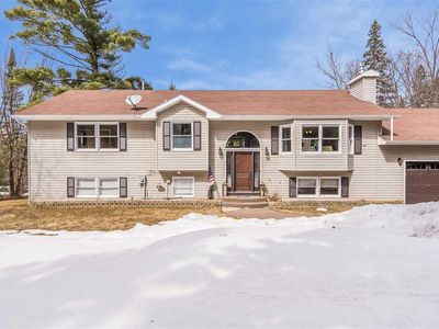 25 W Riverside Rd, Esko, MN, 55733