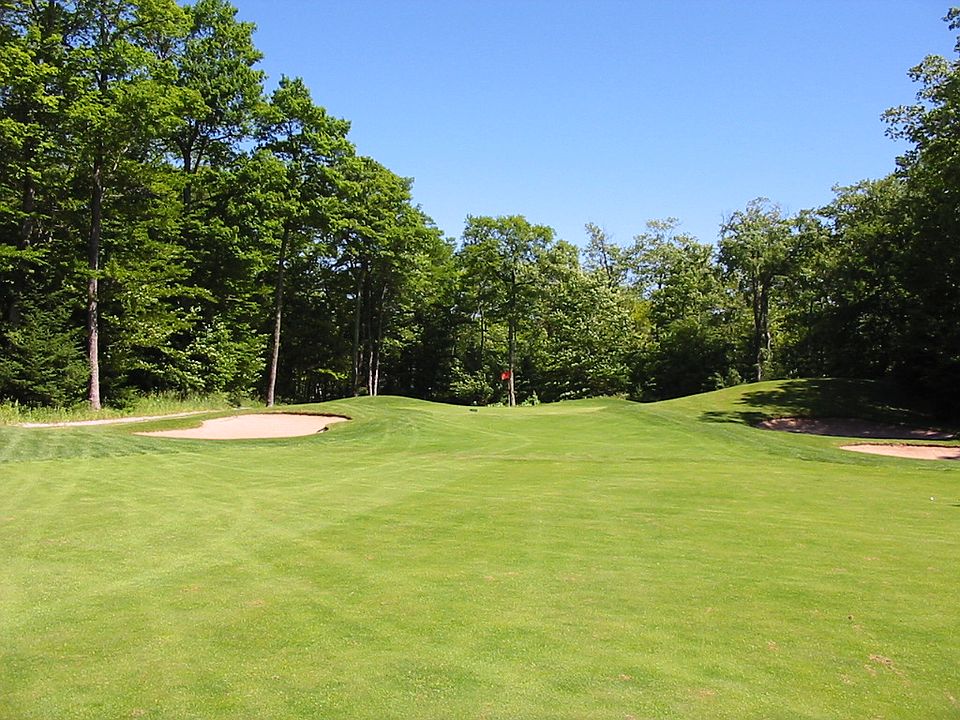 fairway looking onto lot